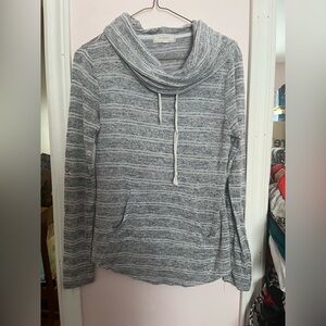 SM159 No comment cowl neck sweater